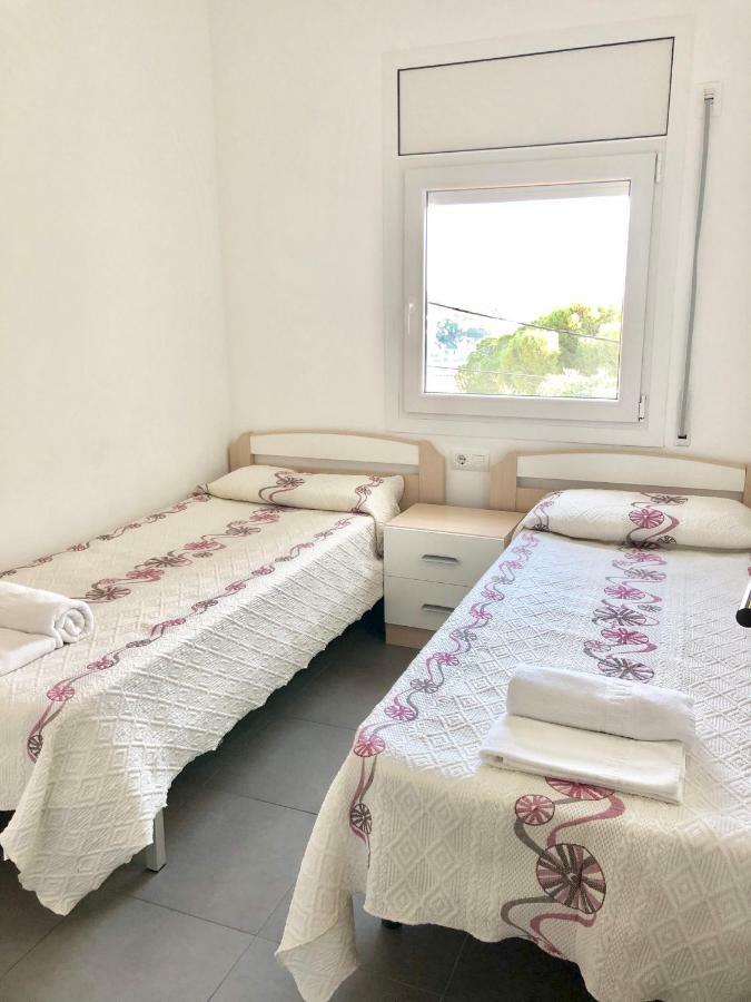 Chalet Doble Almadraba Villa Roses Eksteriør bilde